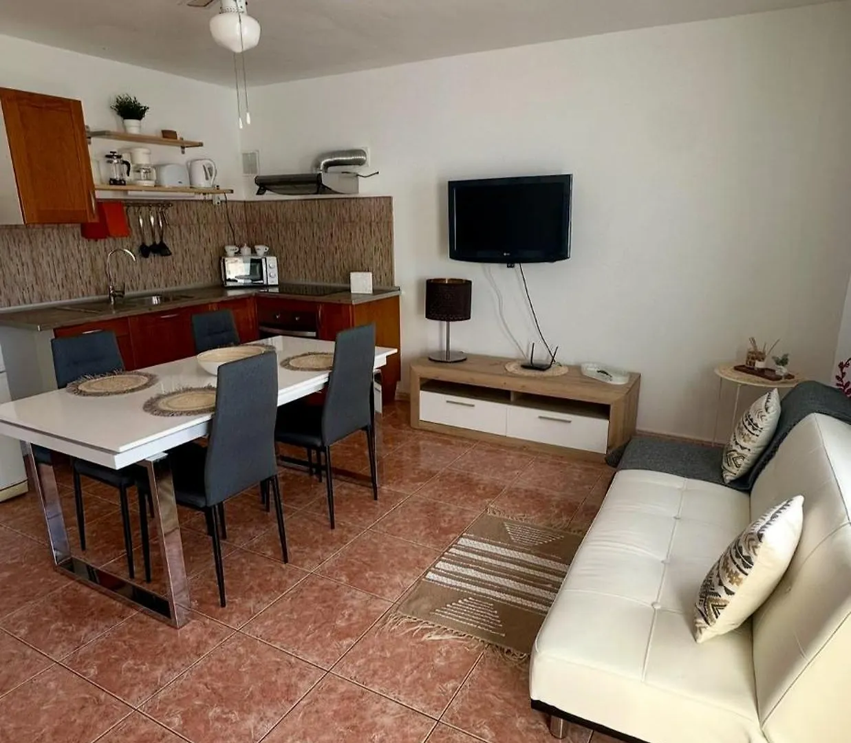 Apartamento La Dehesa Uga 0*,  Spain